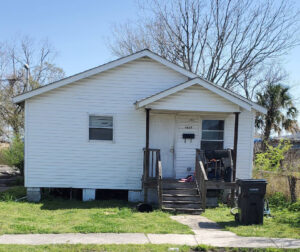 Holly Grove Property Colapissa St New Orleans, Louisiana 3beds/ 1 bath, 1006 sqft CLOSE ON PROPERTY 7/21/22